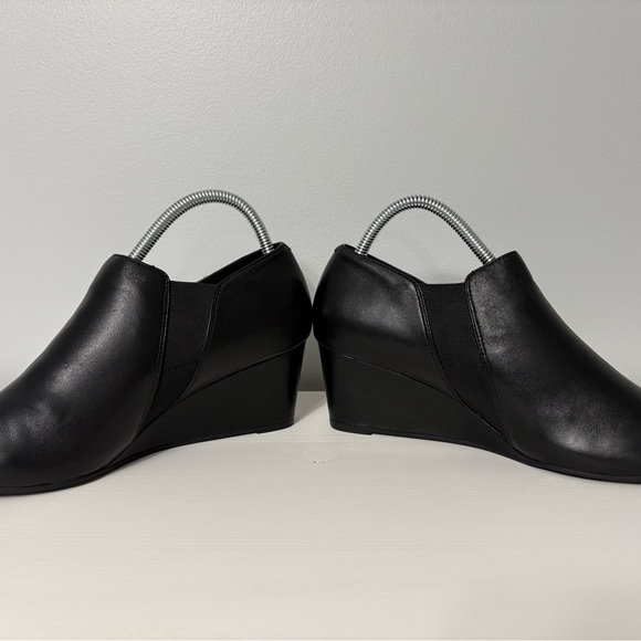 Vionic Stanton Black Leather Wedge Booties – Size 9 - Picture 2 of 12
